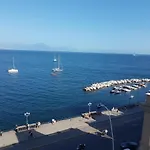 Marea Vista Capri ナポリ
